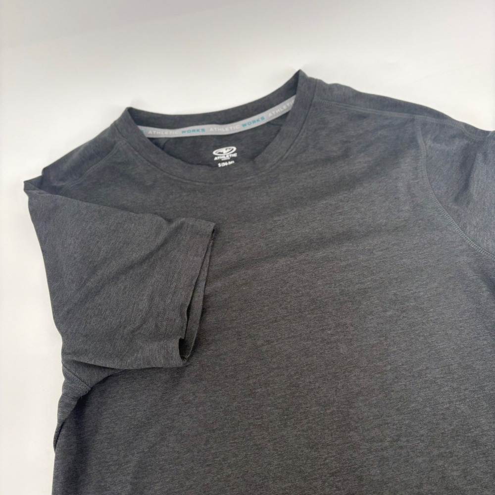Athletic Works Mens Dark Gray Short Sleeve Driwork Performance T-Shirt S 34-36